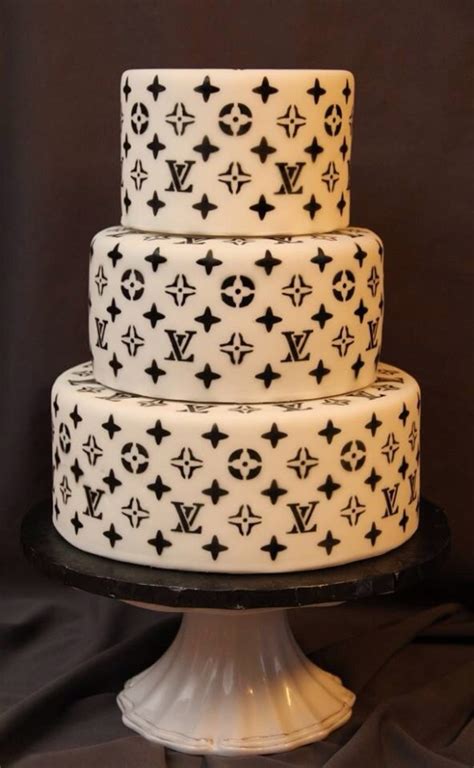 stencil louis vuitton cake|How to make Louis Vuitton Cake .